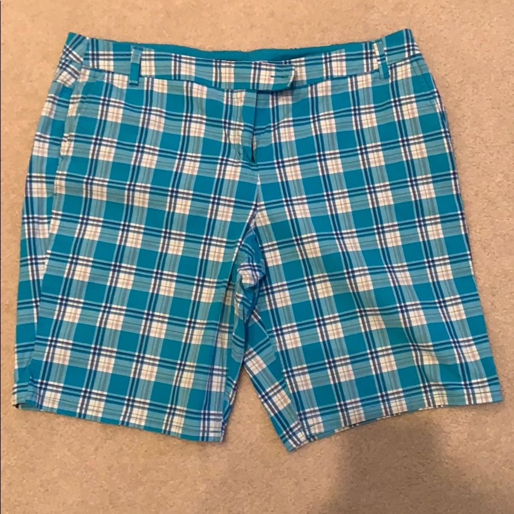 Cute Bermuda shorts